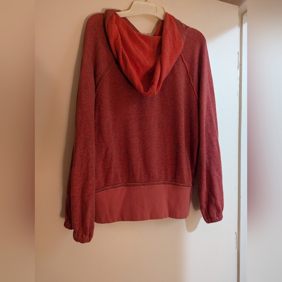 Free People - Muted Red Free People Pullover hoodie, size M, NWOT - Picture 3 of 4